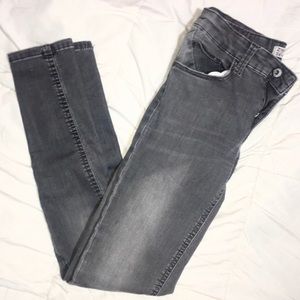 ZARA SUPER SKINNY JEANS